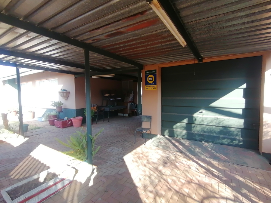 3 Bedroom Property for Sale in Stilfontein Ext 4 North West